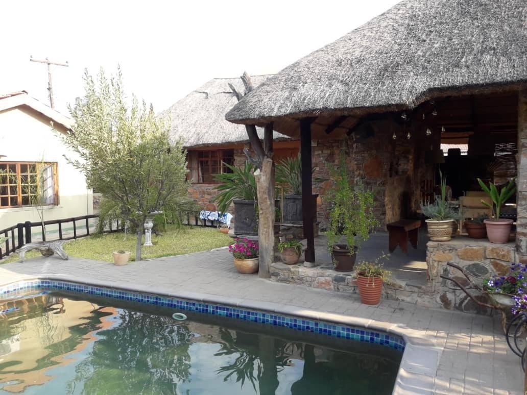 פרנסיסטאון A New Earth Guest Lodge מראה חיצוני תמונה